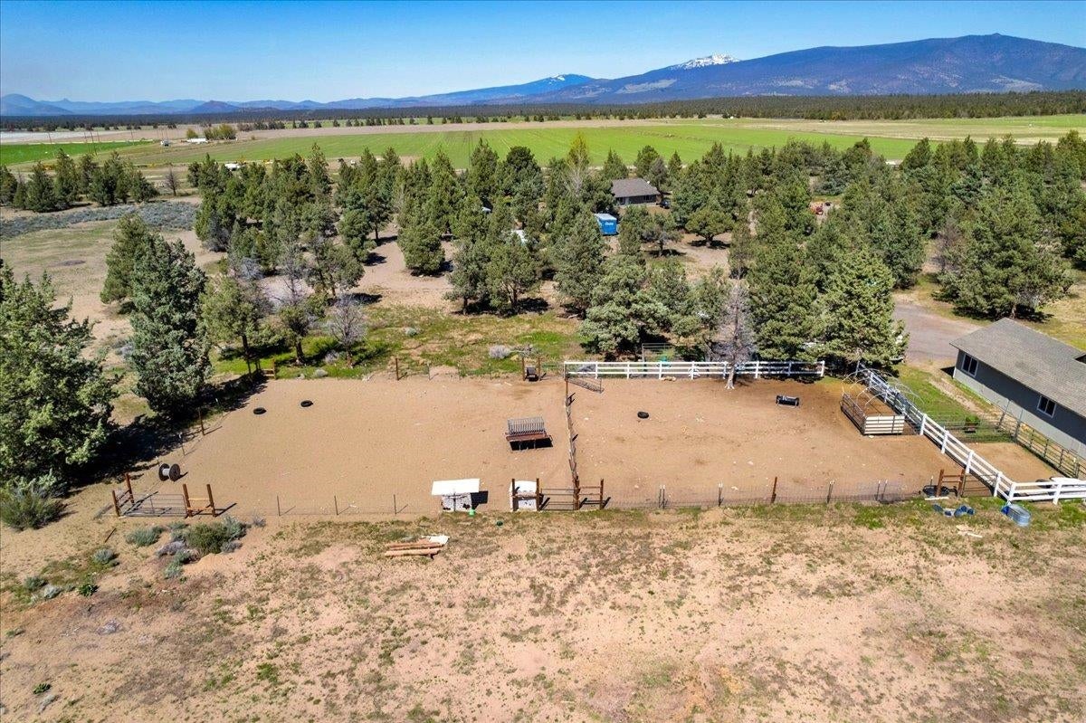 6140 Rancho Road Weed, CA 96094 - Photo 42 of 42 Gallery Image 42