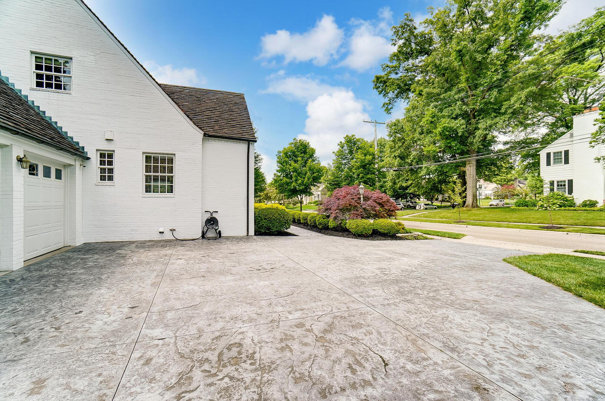 1874 Collingswood Road Upper Arlington, OH 43221 - Photo 10 of 113 013_1874 Collingswood Rd