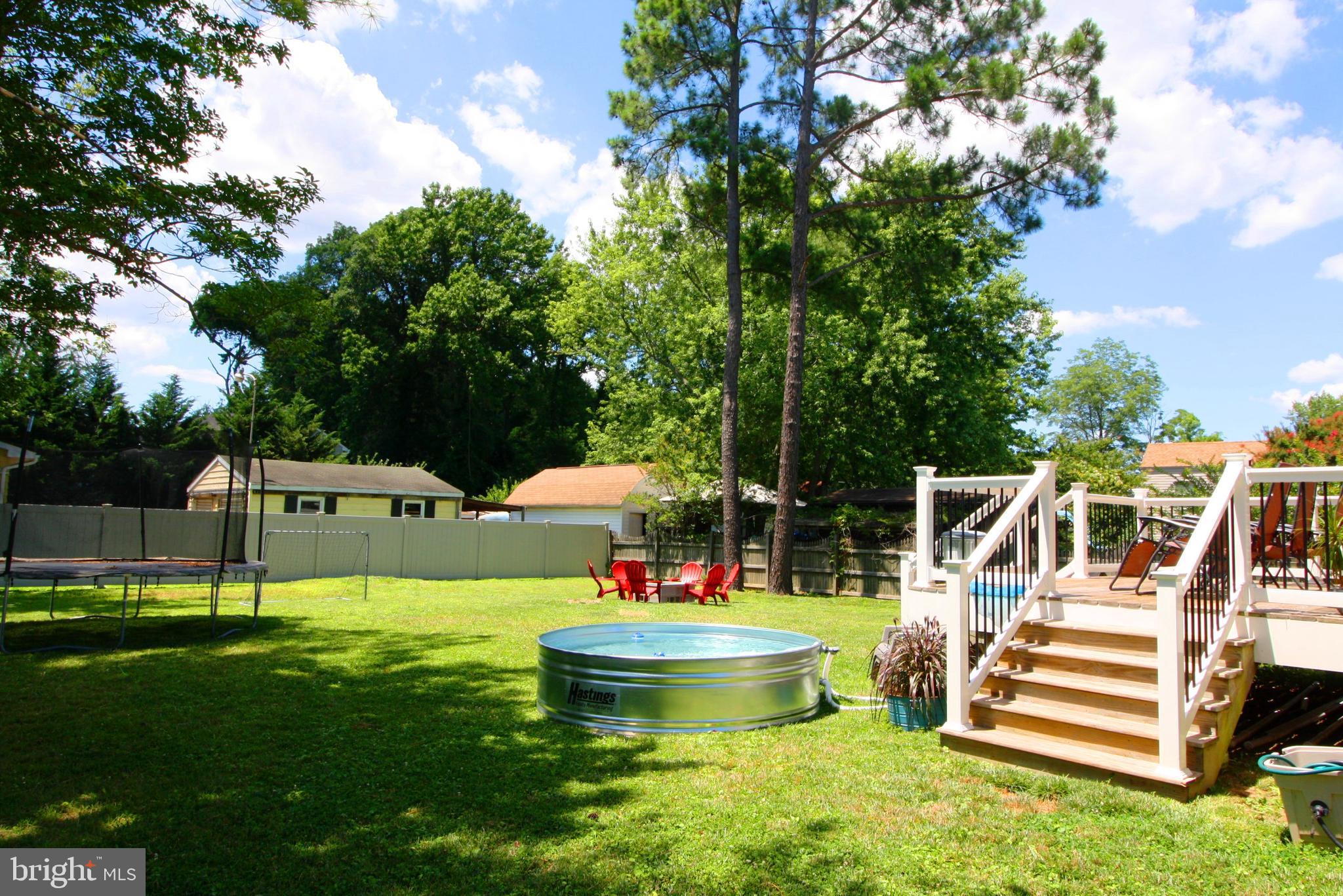 7419 North Point Road Baltimore, MD 21219 - Photo 5 of 46 Private Backyard