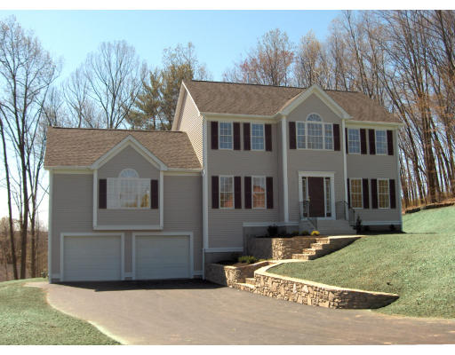 34 Meadowbrook Road Auburn, MA 01501 - Photo 1 of 11 Gallery Image 1