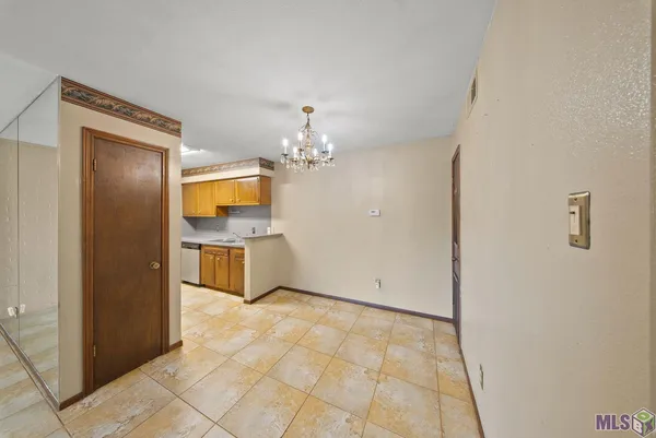 $835 | 2100 College Drive, Unit 58, Baton Rouge, LA 70808