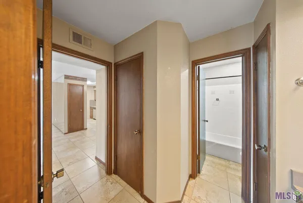 $835 | 2100 College Drive, Unit 58, Baton Rouge, LA 70808