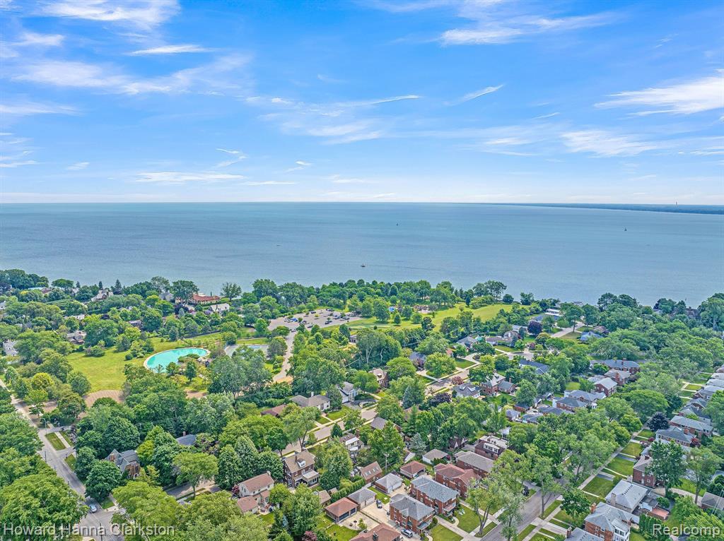 813 Harcourt Road Grosse Pointe Park, MI 48230 - Photo 32 of 40