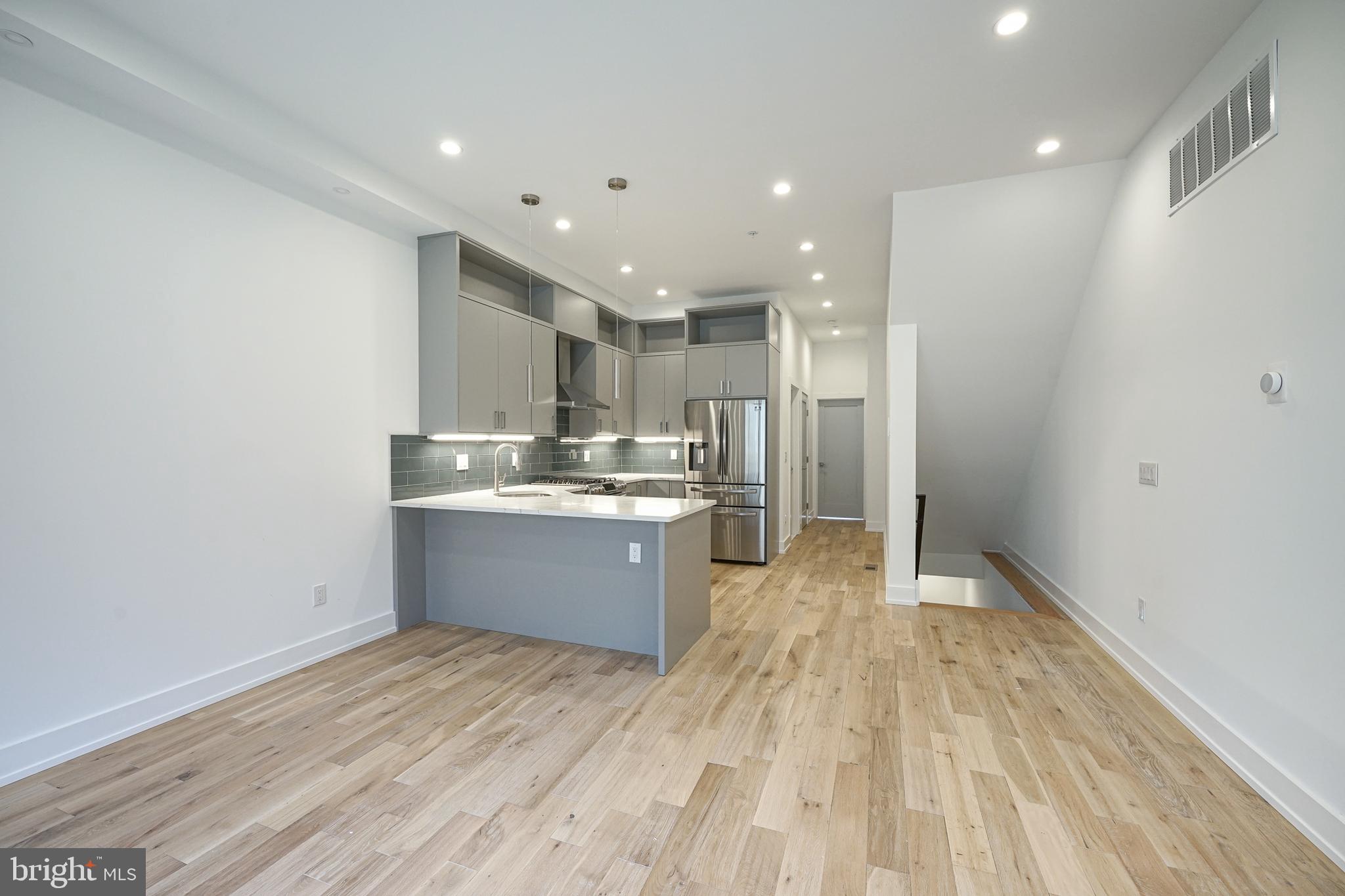 1544 South 20th Street, Unit A Philadelphia, PA 19146 - Photo 4 of 23