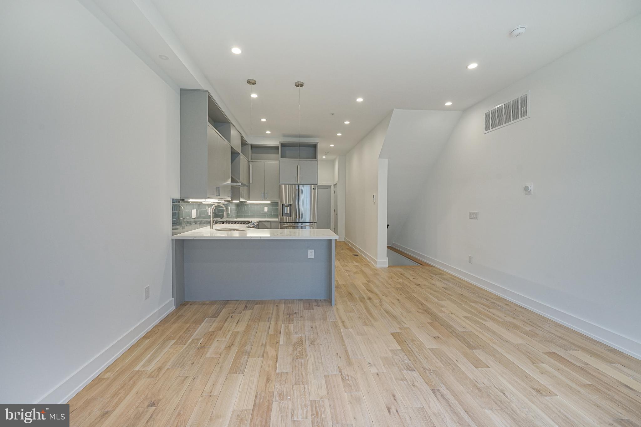 1544 South 20th Street, Unit A Philadelphia, PA 19146 - Photo 5 of 23
