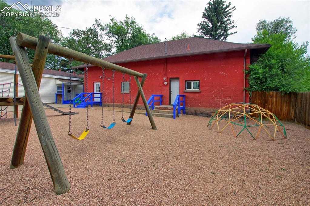 1015 West Cheyenne Road Colorado Springs, CO 80906 - Photo 20 of 33 a view of outdoor space with seating