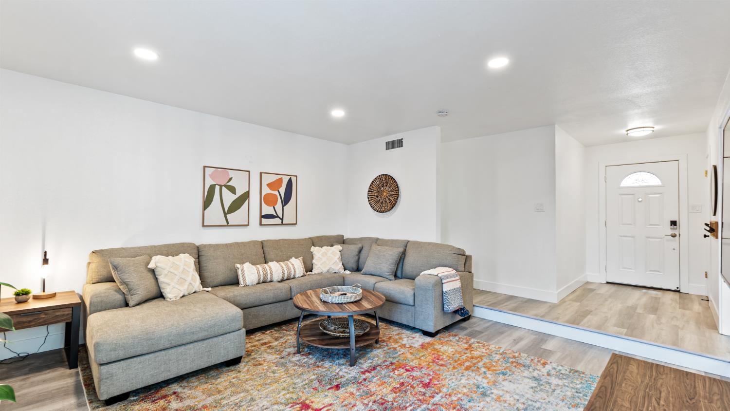 6400 Coyle Avenue Carmichael, CA 95608 - Photo 6 of 33