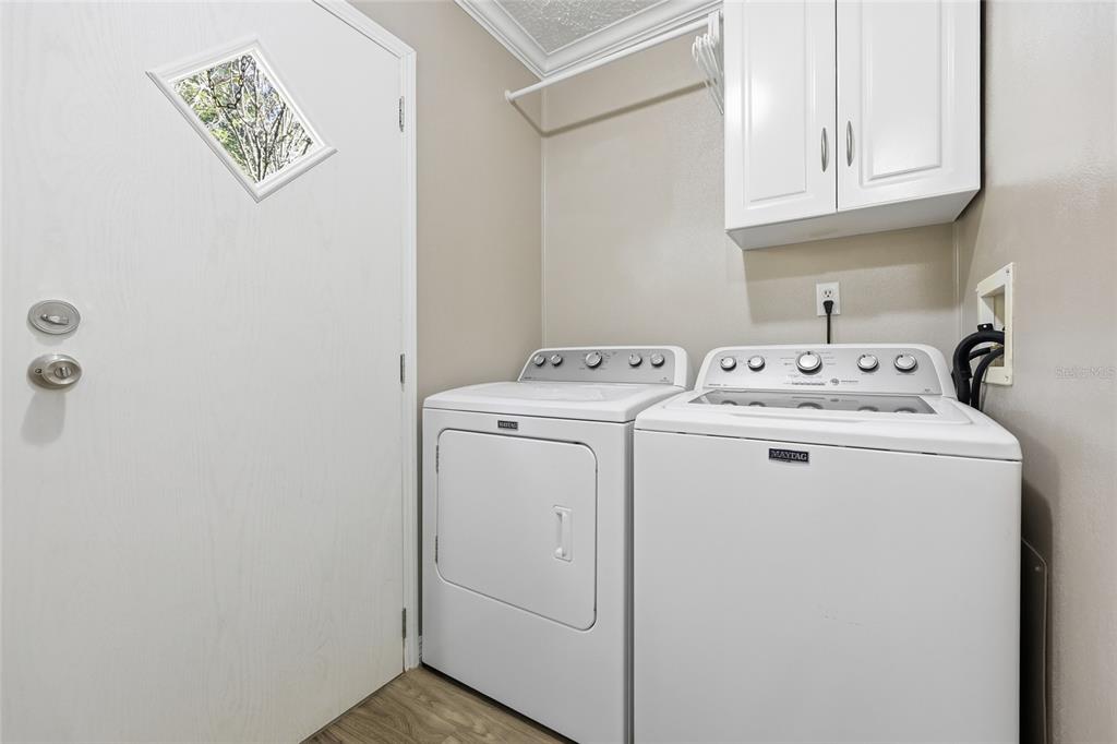 269 Southwest Backwoods Glen Fort White, FL 32038 - Photo 24 of 31 a utility room with dryer and washer
