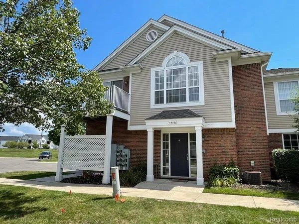 $1,450 | 45538 Warwick Drive, Macomb, MI 48044