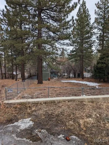 $180,900 | 543 Chipmunk Lane, Big Bear Lake, CA 92315