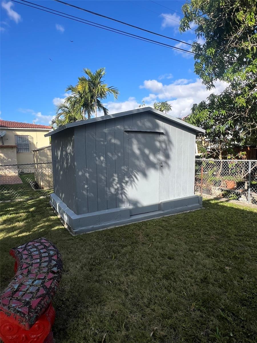 5561 Southwest 5th Terrace Miami, FL 33134 - Photo 21 of 35