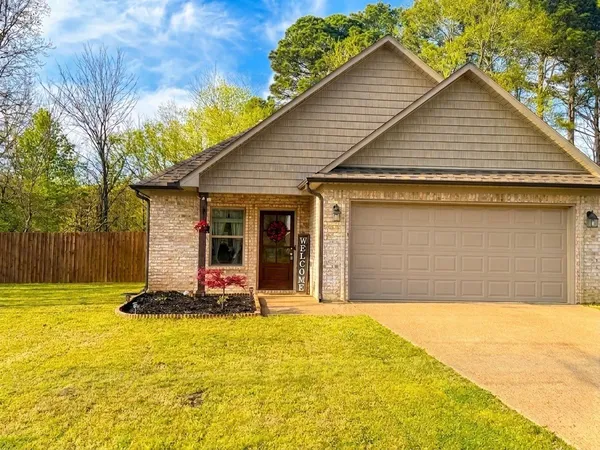 $265,000 | 137 Executive Drive, Jackson, TN 38305