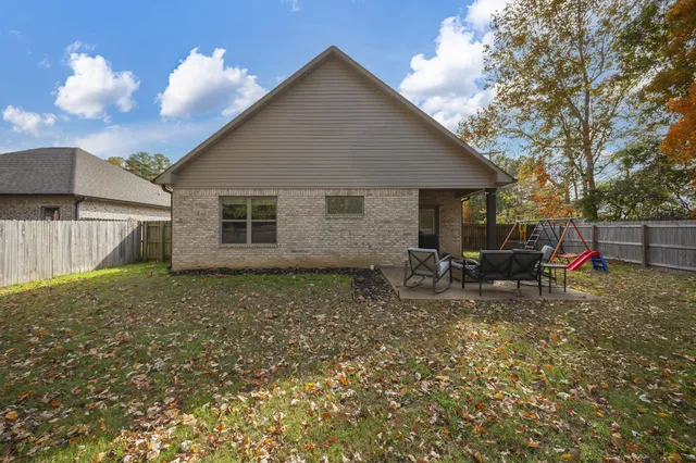 $275,000 | 137 Executive Drive, Jackson, TN 38305