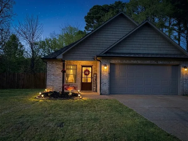 $265,000 | 137 Executive Drive, Jackson, TN 38305