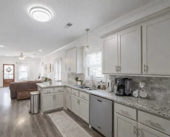 $265,000 | 137 Executive Drive, Jackson, TN 38305