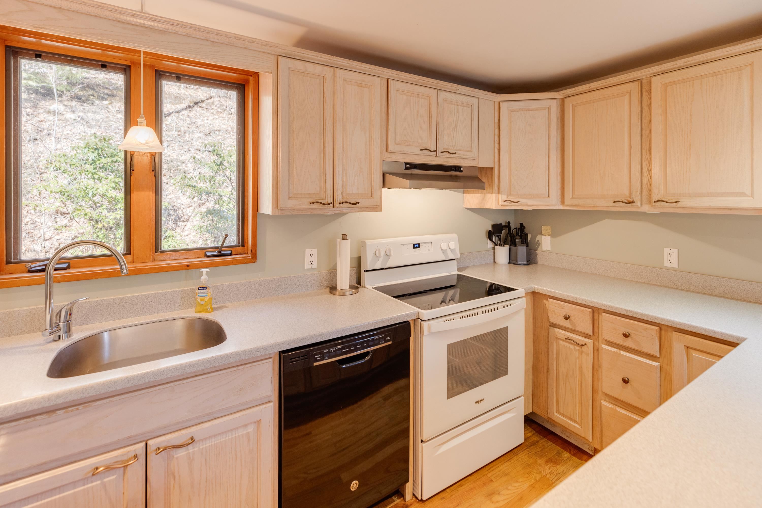 176 Reservoir Road Campton, NH 03223 - Photo 18 of 60 Gallery Image 18