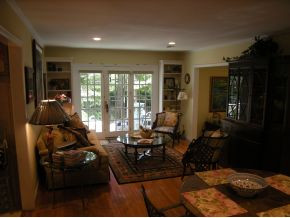 206 Hillside Road Johnson City, TN 37601 - Photo 8 of 23 LivingDining