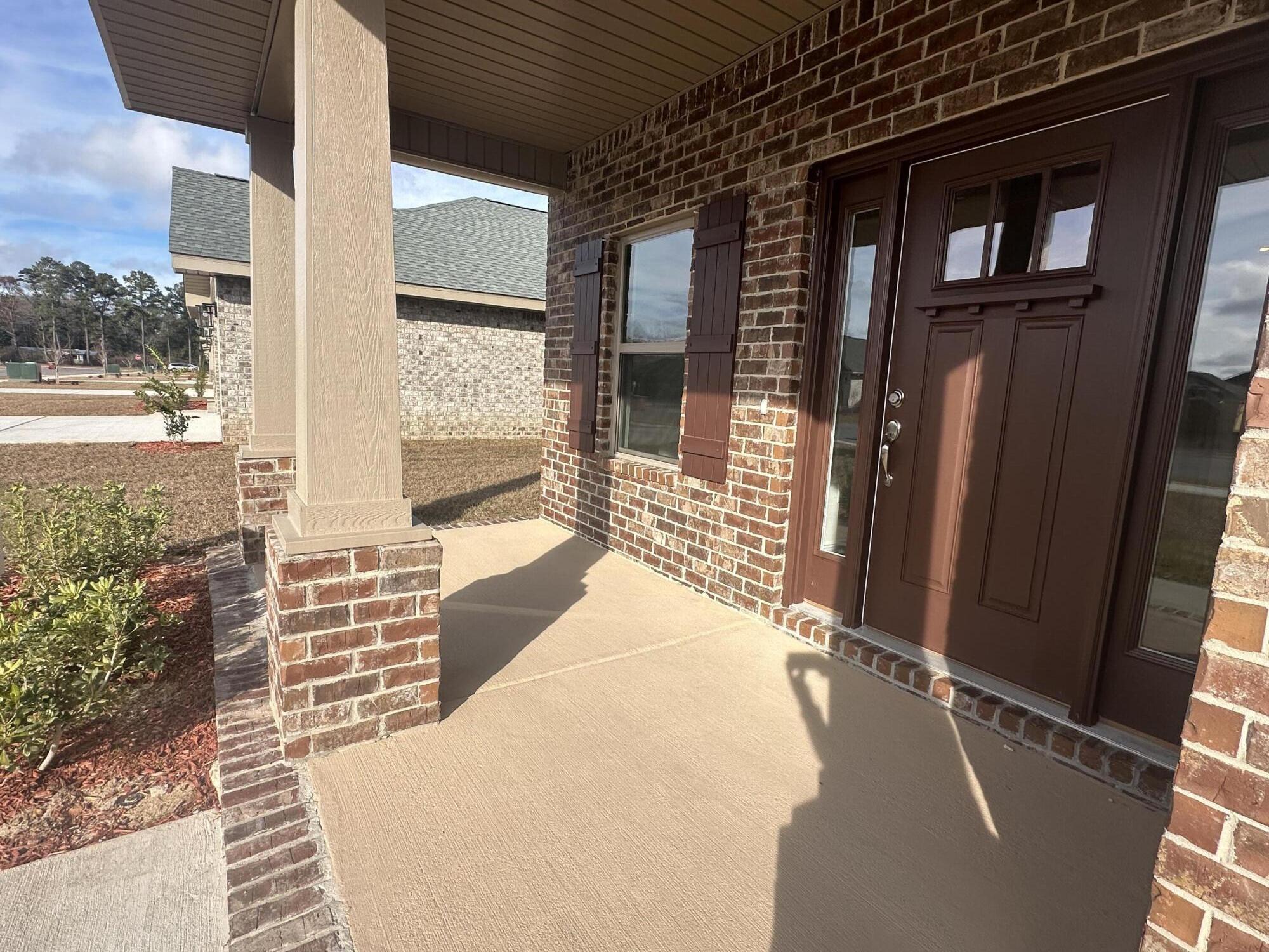 193 Ridgeway Circle Crestview, FL 32536 - Photo 2 of 33 a view of an entryway of the house