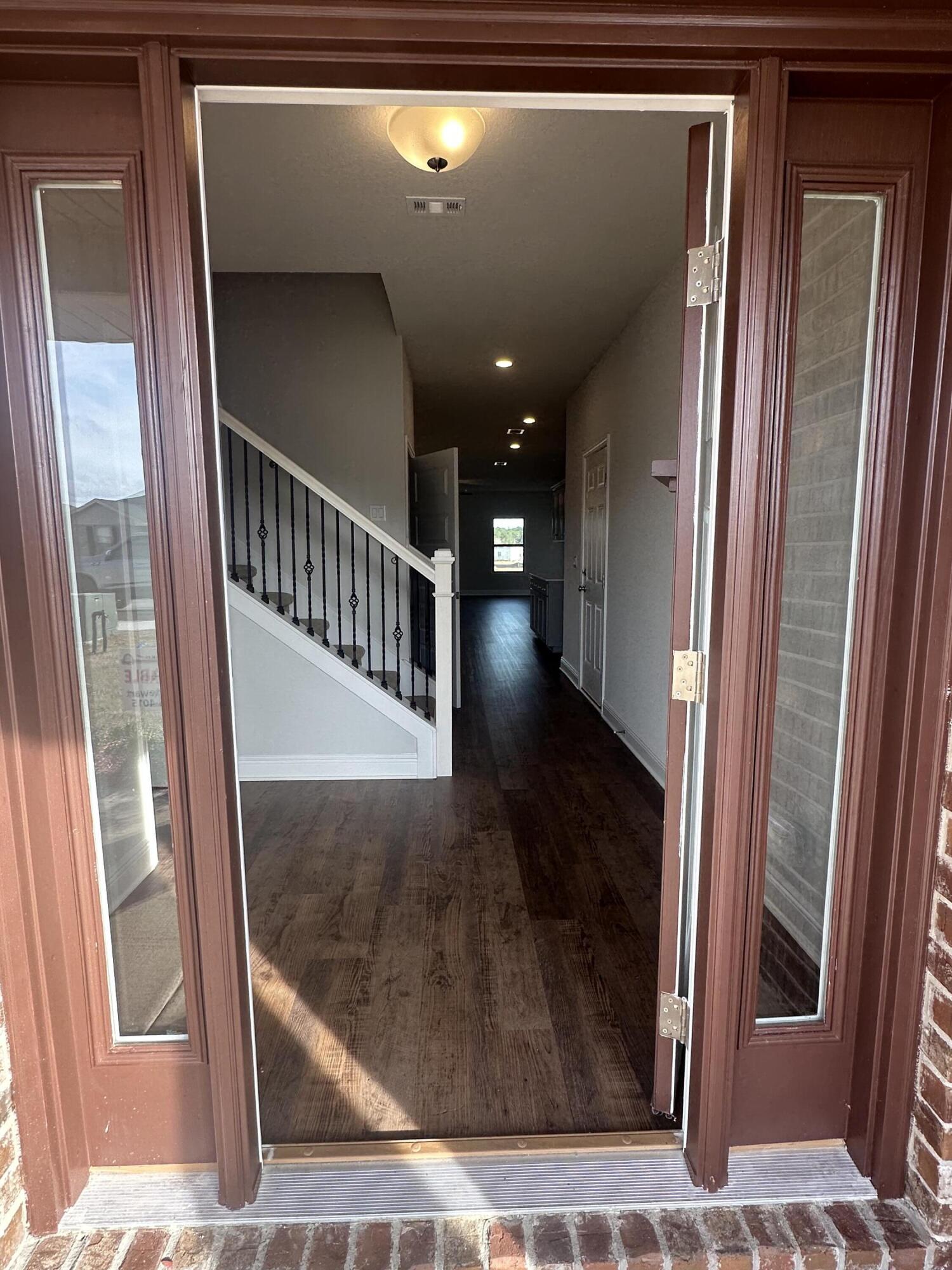 193 Ridgeway Circle Crestview, FL 32536 - Photo 4 of 33 a view of entryway