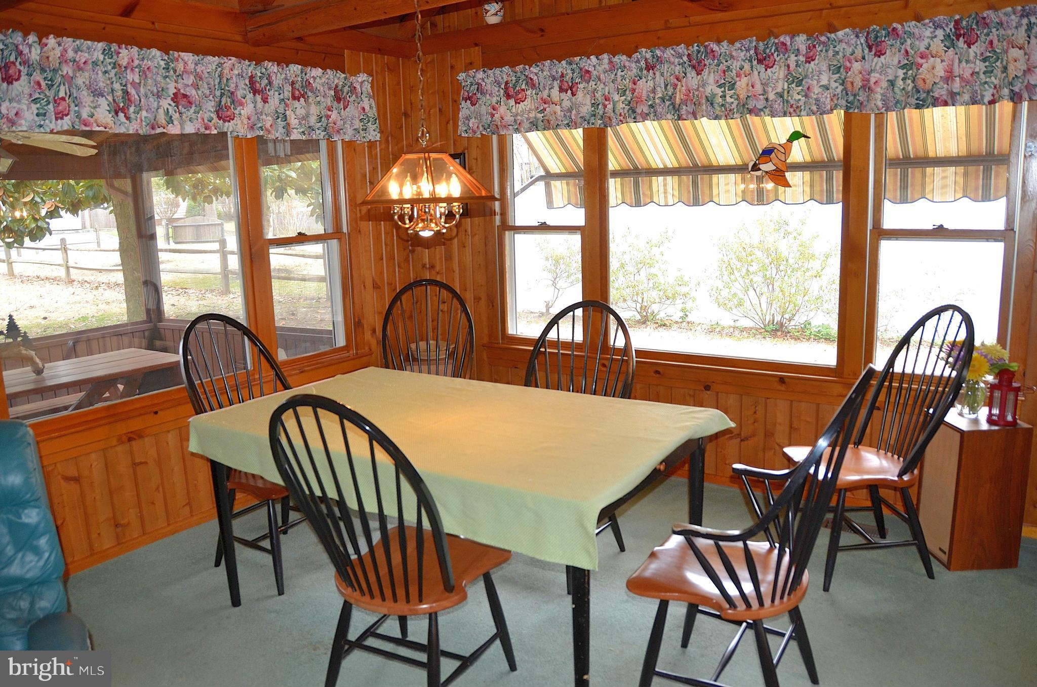 527 Laurel Road Riva, MD 21140 - Photo 3 of 25 Dining Room