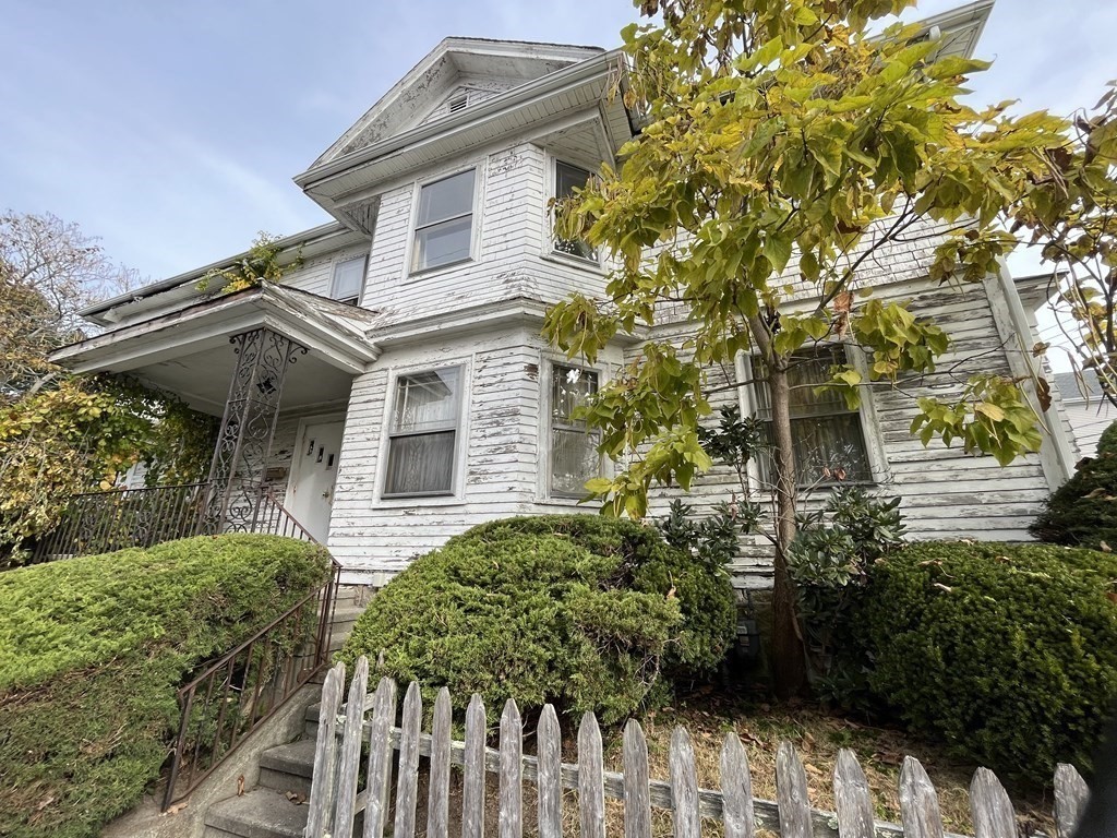 943 County Street Fall River, MA 02723 - Photo 2 of 18 Gallery Image 2