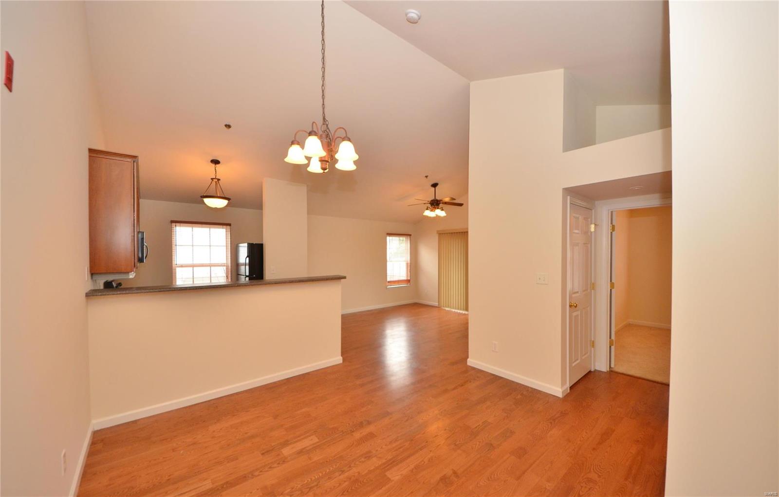 5303 Spring Creek Lane O'Fallon, MO 63368 - Photo 2 of 22