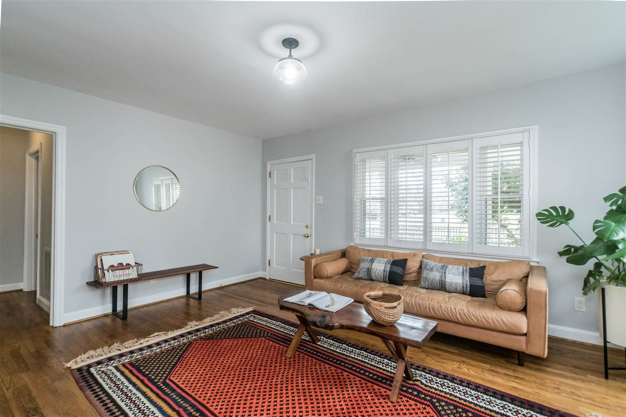 729 Kimbrough Street Raleigh, NC 27608 - Photo 5 of 24 Photo 5