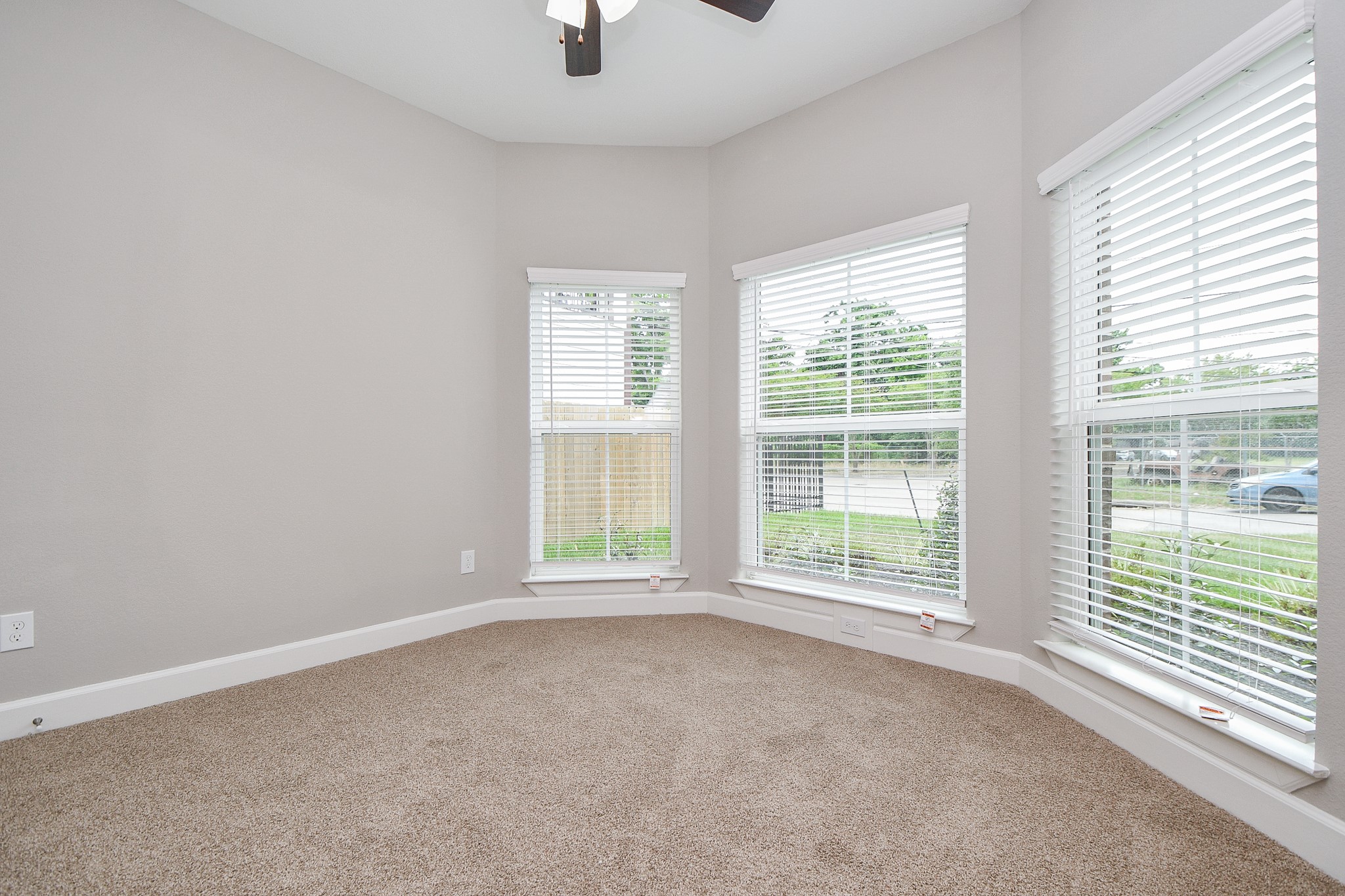6710 Utah Street Houston, TX 77091 - Photo 21 of 32