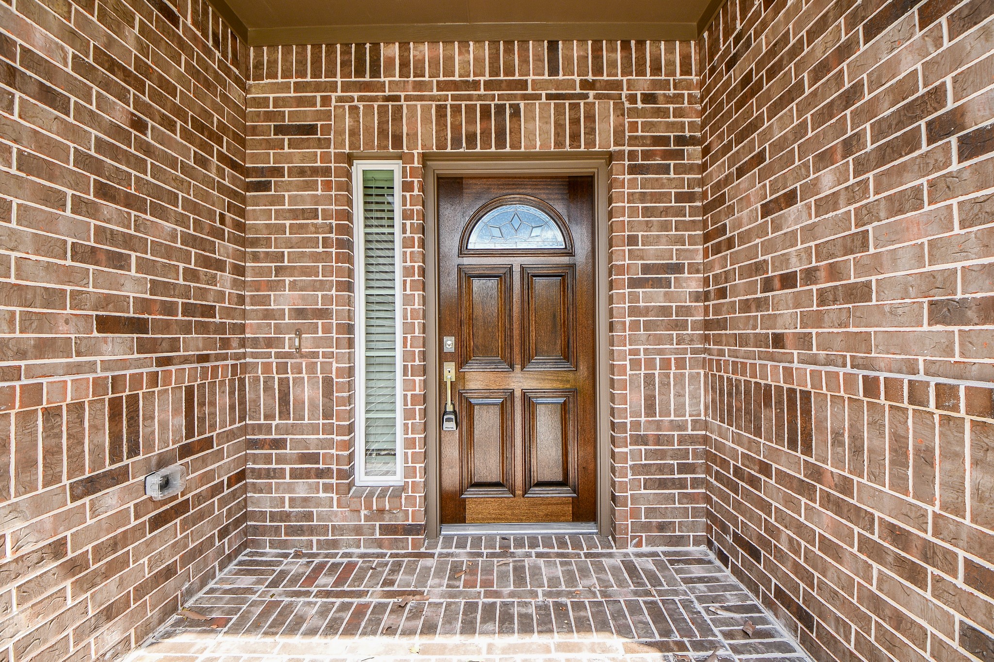 6710 Utah Street Houston, TX 77091 - Photo 4 of 32