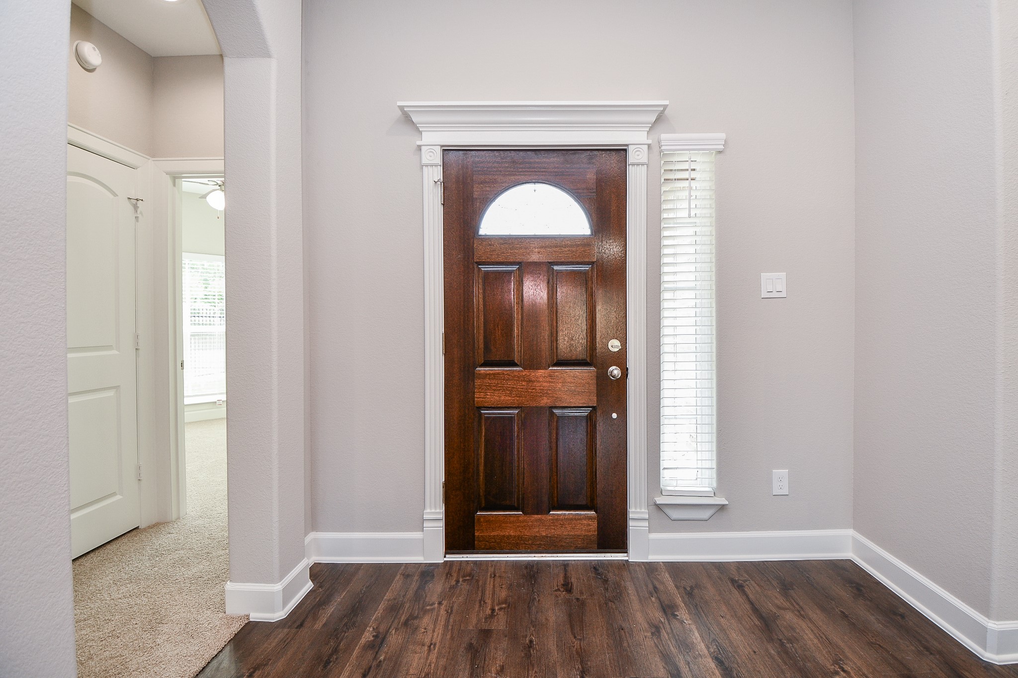 6710 Utah Street Houston, TX 77091 - Photo 5 of 32
