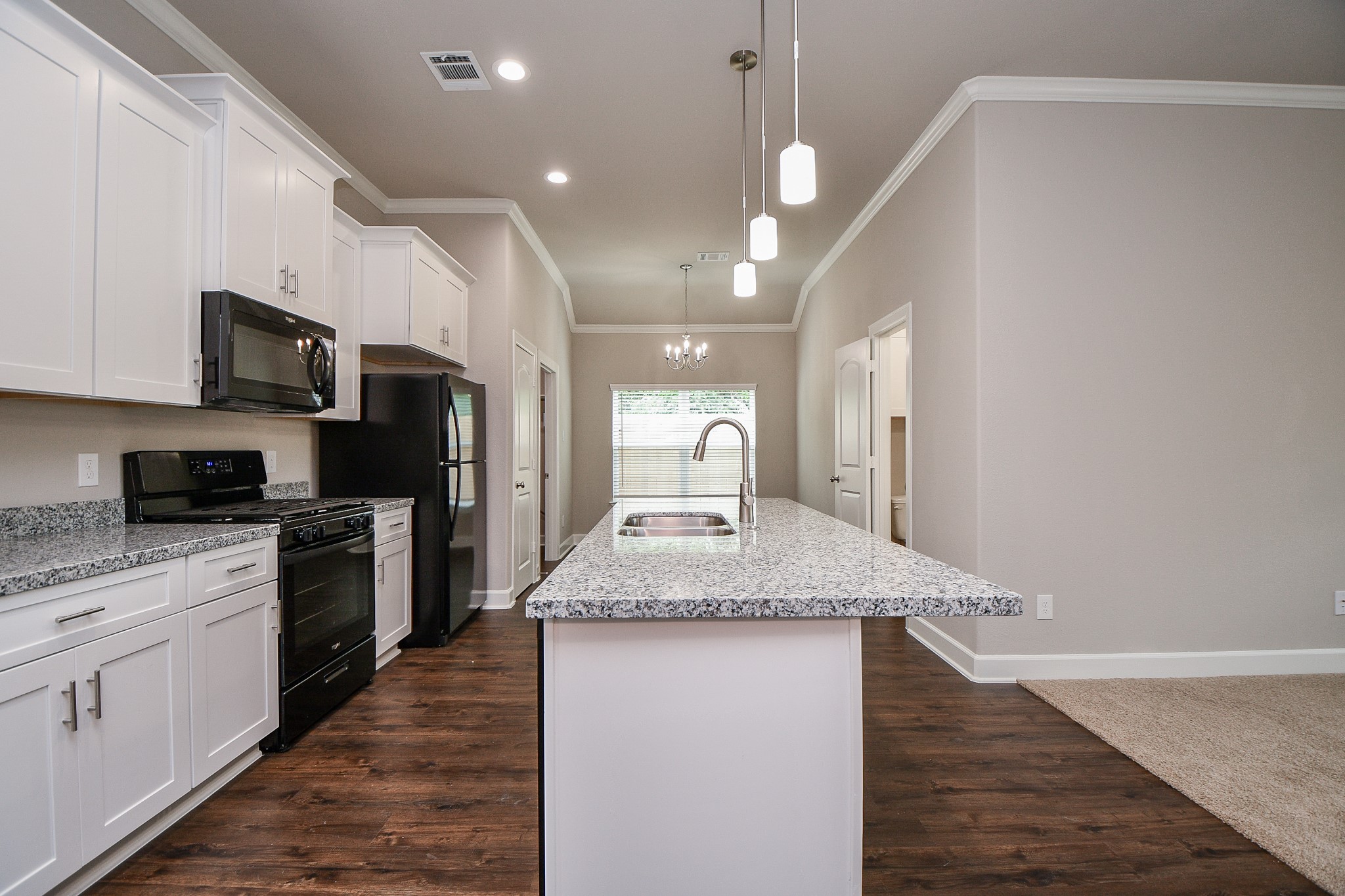 6710 Utah Street Houston, TX 77091 - Photo 7 of 32