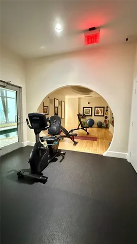 $285,000 | 1830 Radius Drive, Unit 915, Hollywood, FL 33020