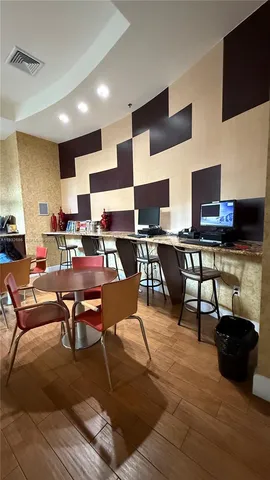 $285,000 | 1830 Radius Drive, Unit 915, Hollywood, FL 33020