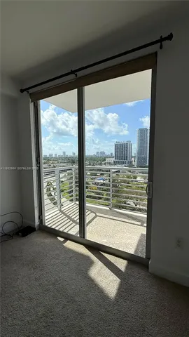 $285,000 | 1830 Radius Drive, Unit 915, Hollywood, FL 33020