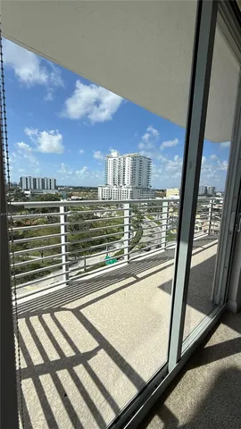 $285,000 | 1830 Radius Drive, Unit 915, Hollywood, FL 33020