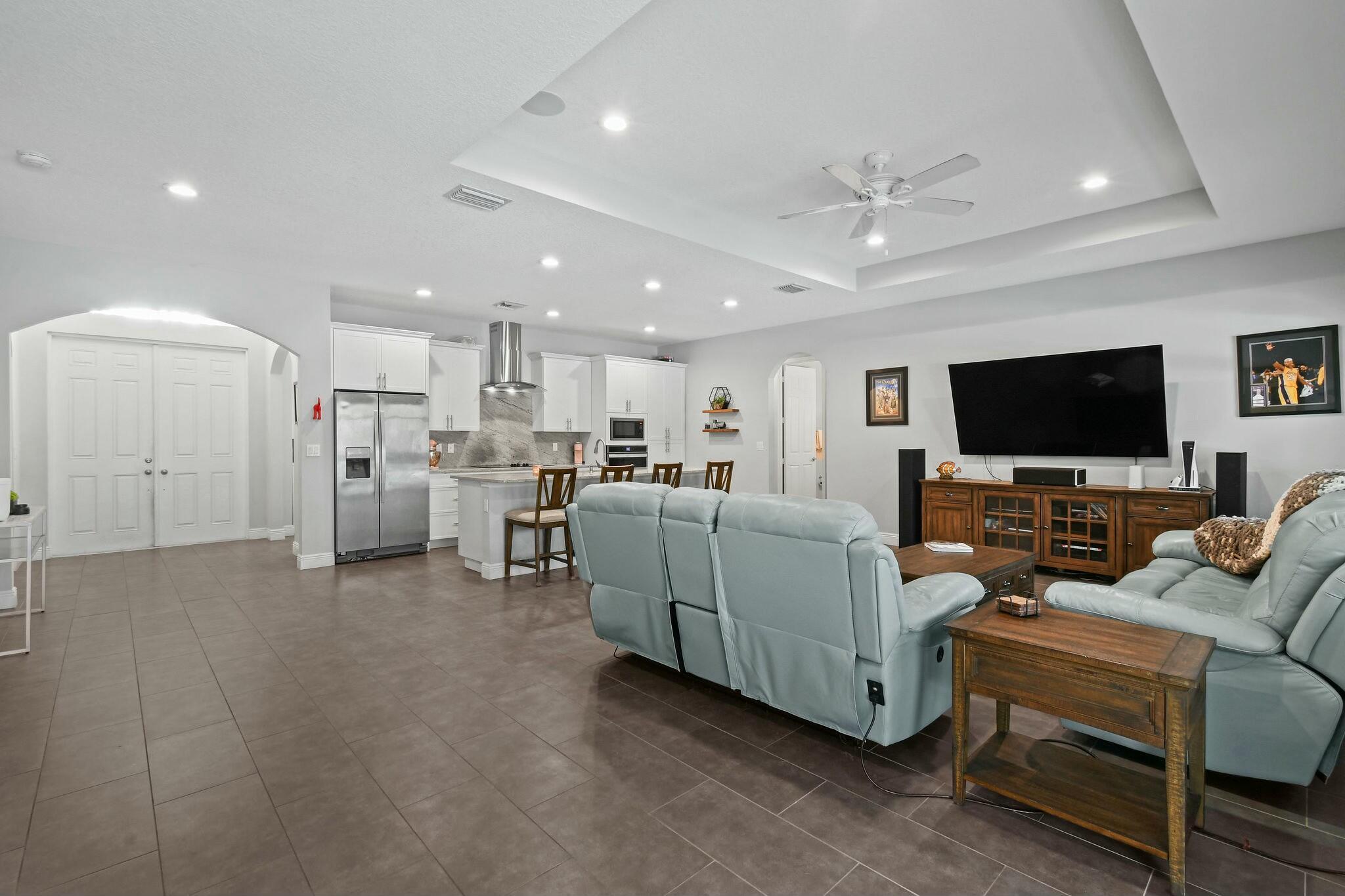 3214 Southwest Constellation Road Port St. Lucie, FL 34953 - Photo 11 of 50 Family Room
