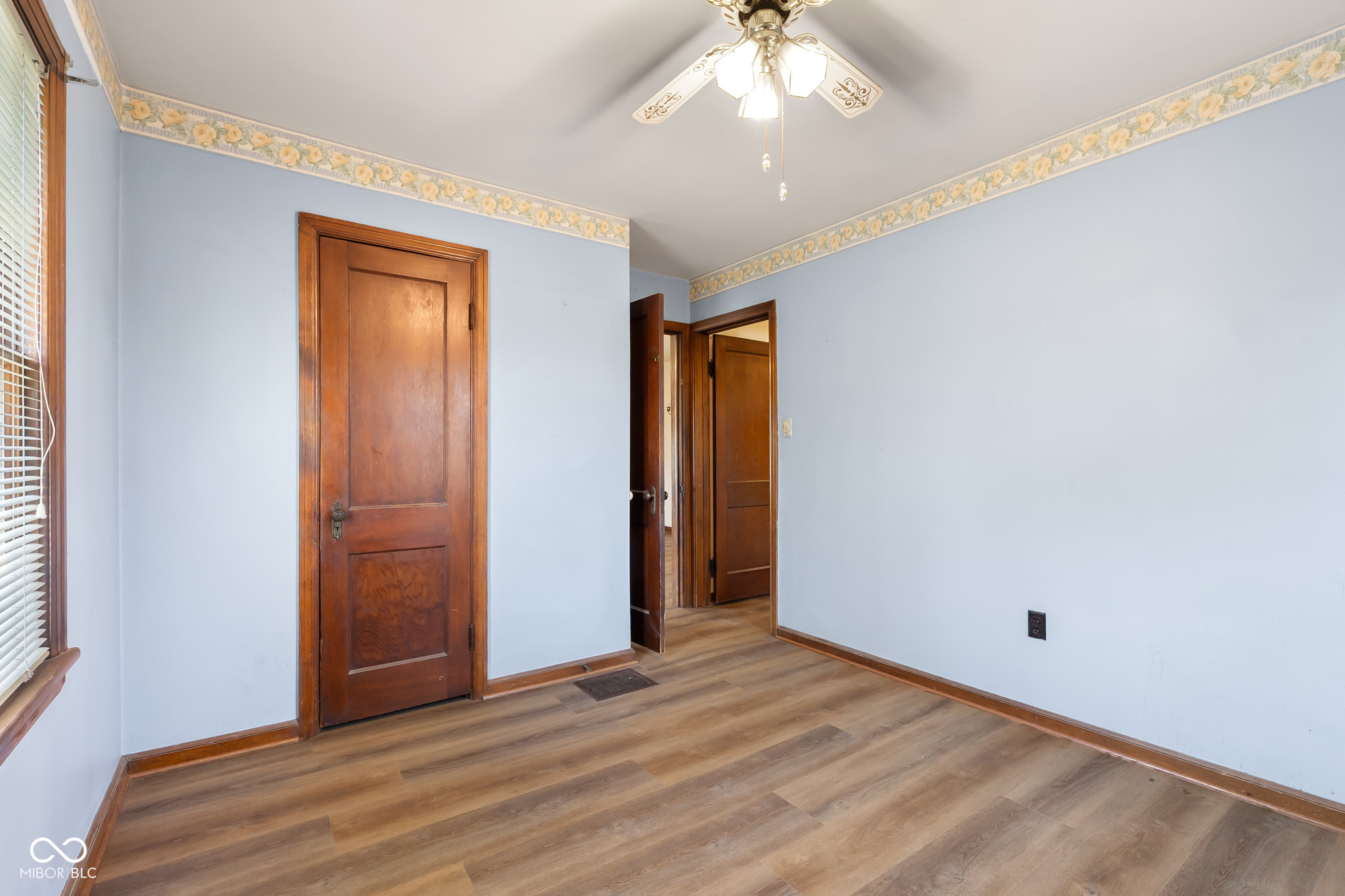 813 Central Place Columbus, IN 47201 - Photo 23 of 43