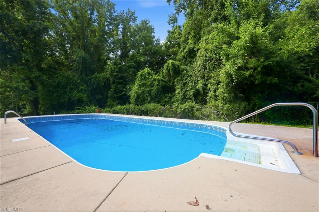 314 Canterbury Road High Point, NC 27262 - Photo 30 of 37
