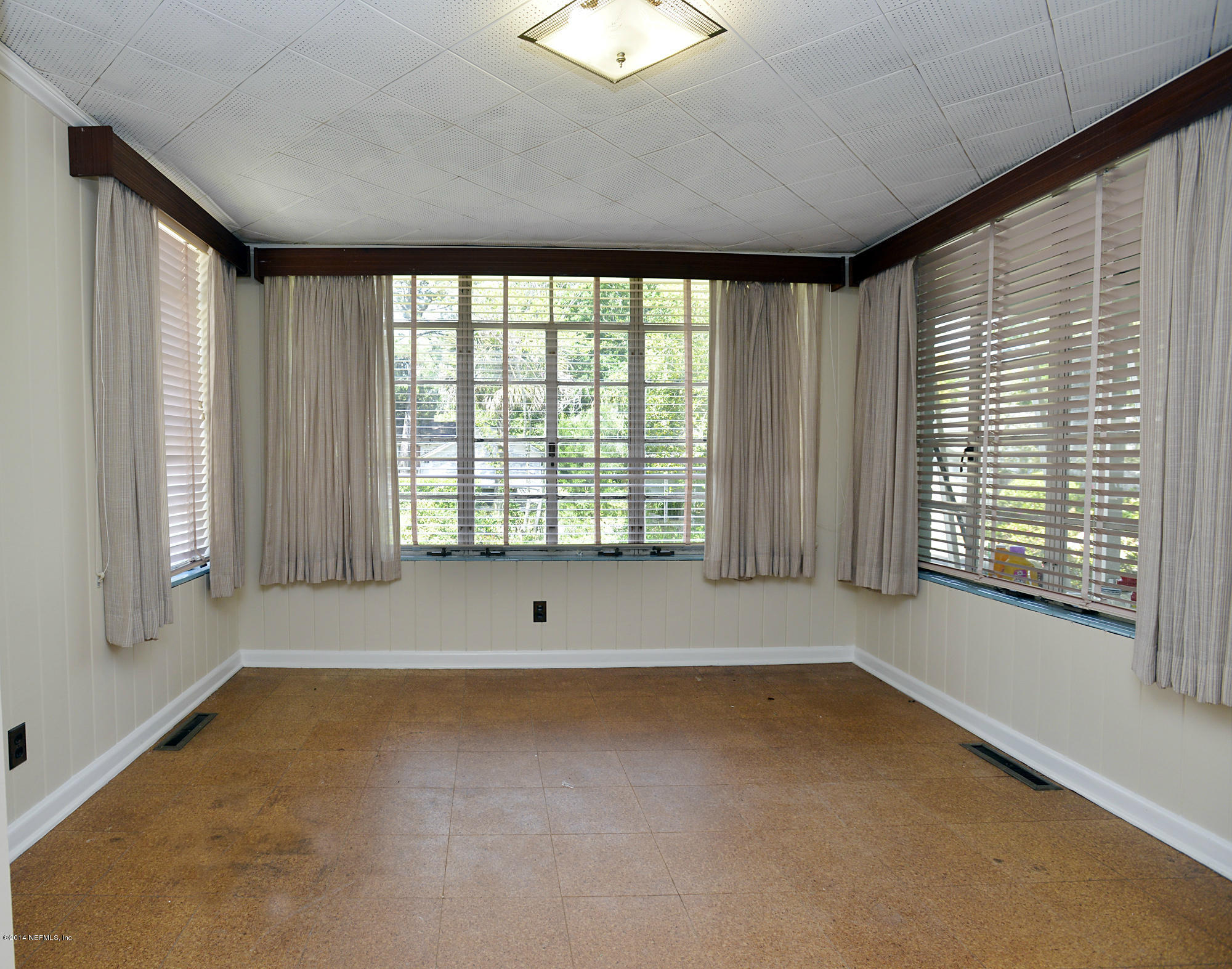 1605 Kingswood Road Jacksonville, FL 32207 - Photo 17 of 28 familyRm02