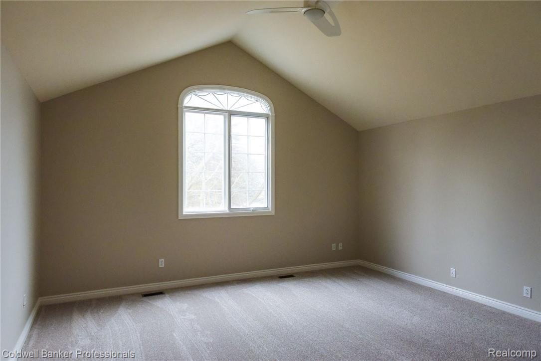 5604 Kirkridge Trail Rochester, MI 48306 - Photo 51 of 70 5064-Kirkridge-Trail-50.jpg