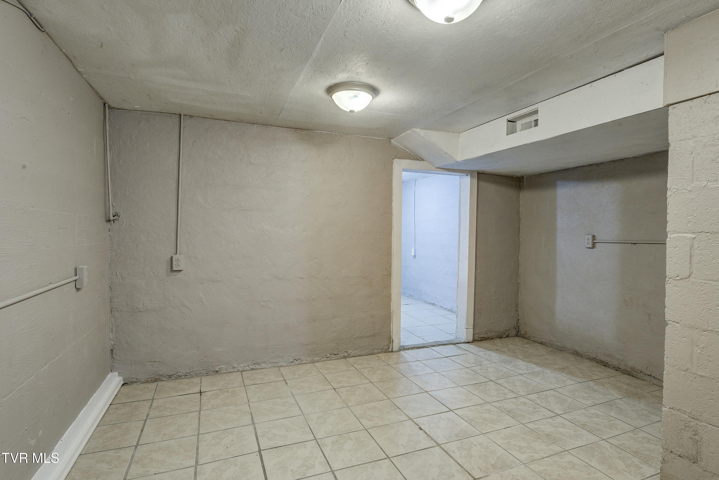 5744 Orebank Road Kingsport, TN 37664 - Photo 36 of 53 tempImagebS1N9v