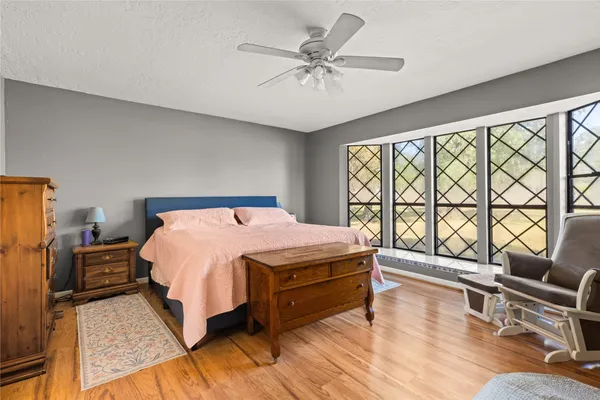 $445,000 | 2920 Grace Lane, Highlands, TX 77562