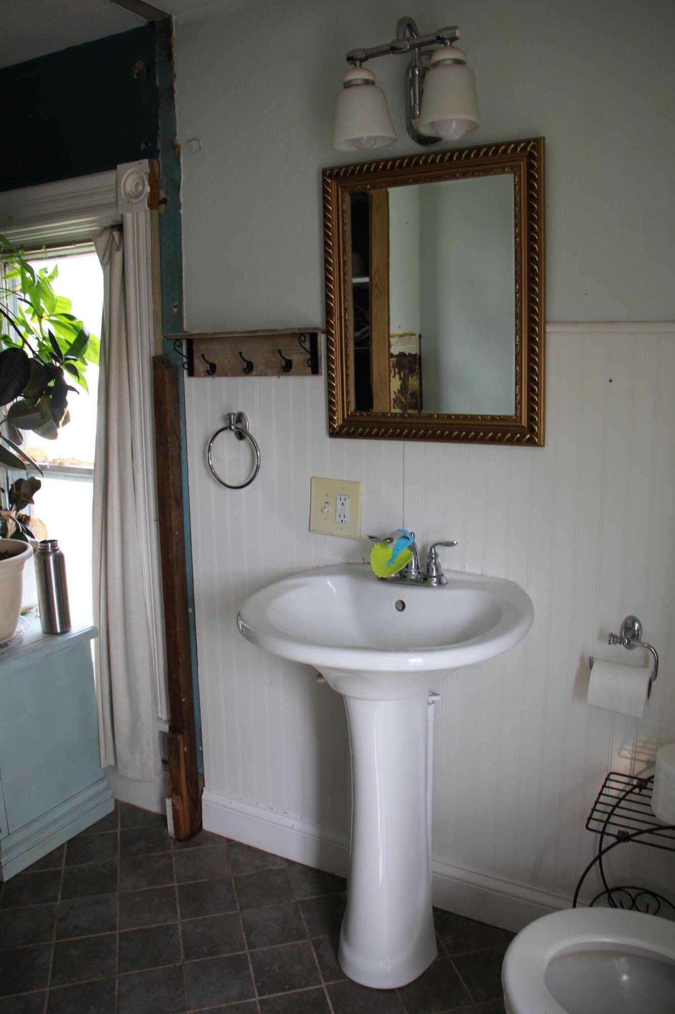 412 Manning Street Columbus, WI 53925 - Photo 36 of 45 Upstairs Bathroom 4