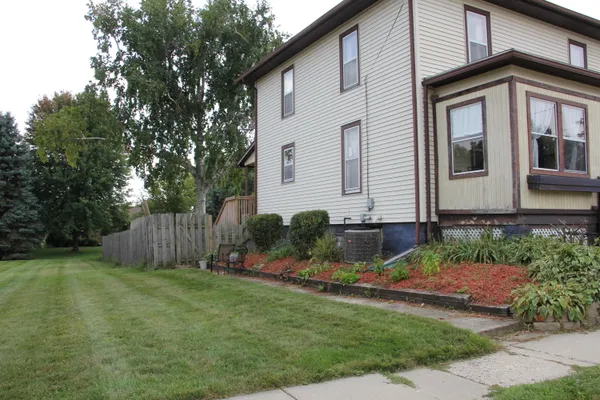 $199,900 | 412 Manning Street, Columbus, WI 53925