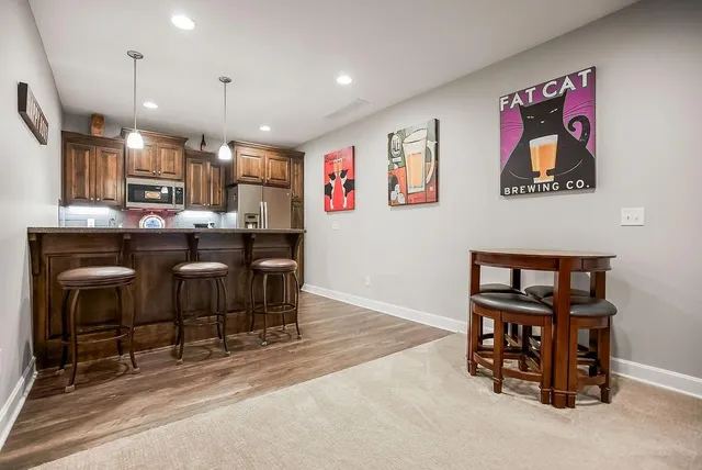 $499,000 | 904 Edgewood Drive, Paola, KS 66071