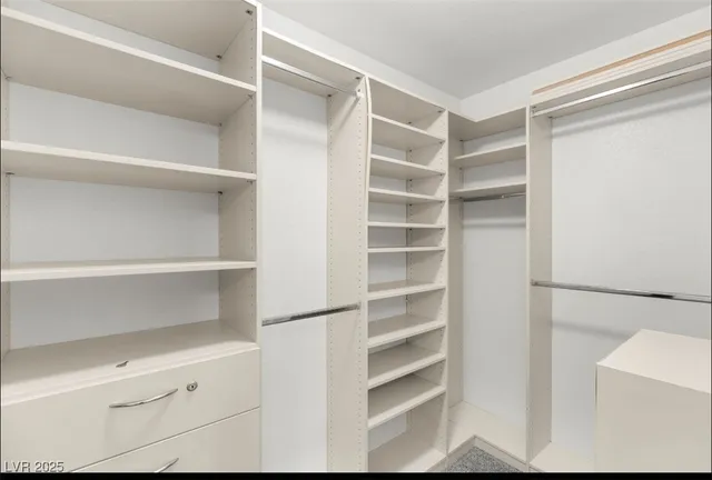 $2,400 | Undisclosed Address, Las Vegas, NV 89148