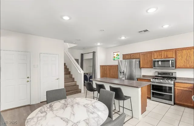 $2,400 | Undisclosed Address, Las Vegas, NV 89148