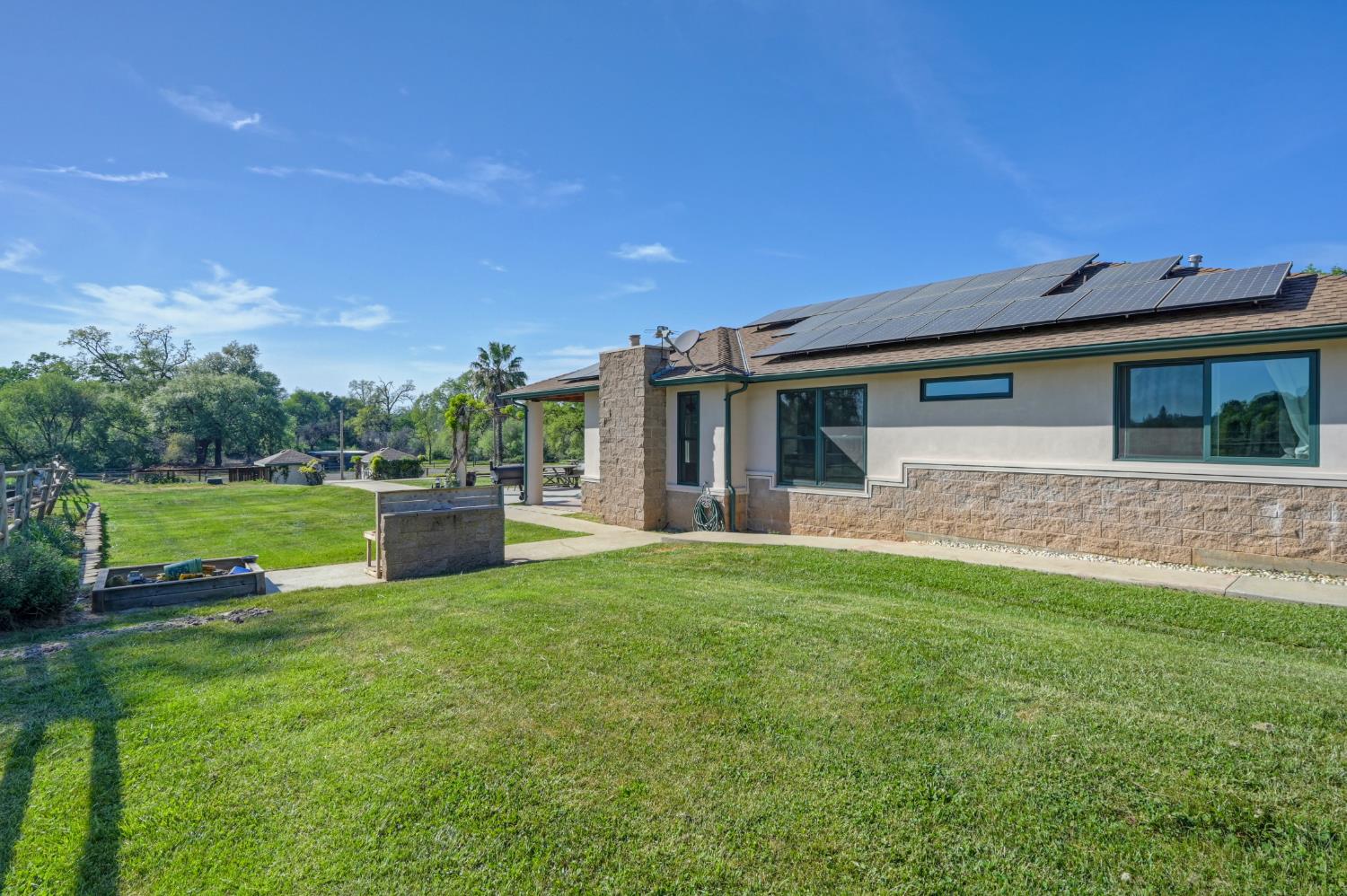 10543 Streeter Road Auburn, CA 95602 - Photo 17 of 92