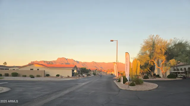 $169,900 | 3301 South Goldfield Road, Unit 6059, Apache Junction, AZ 85119