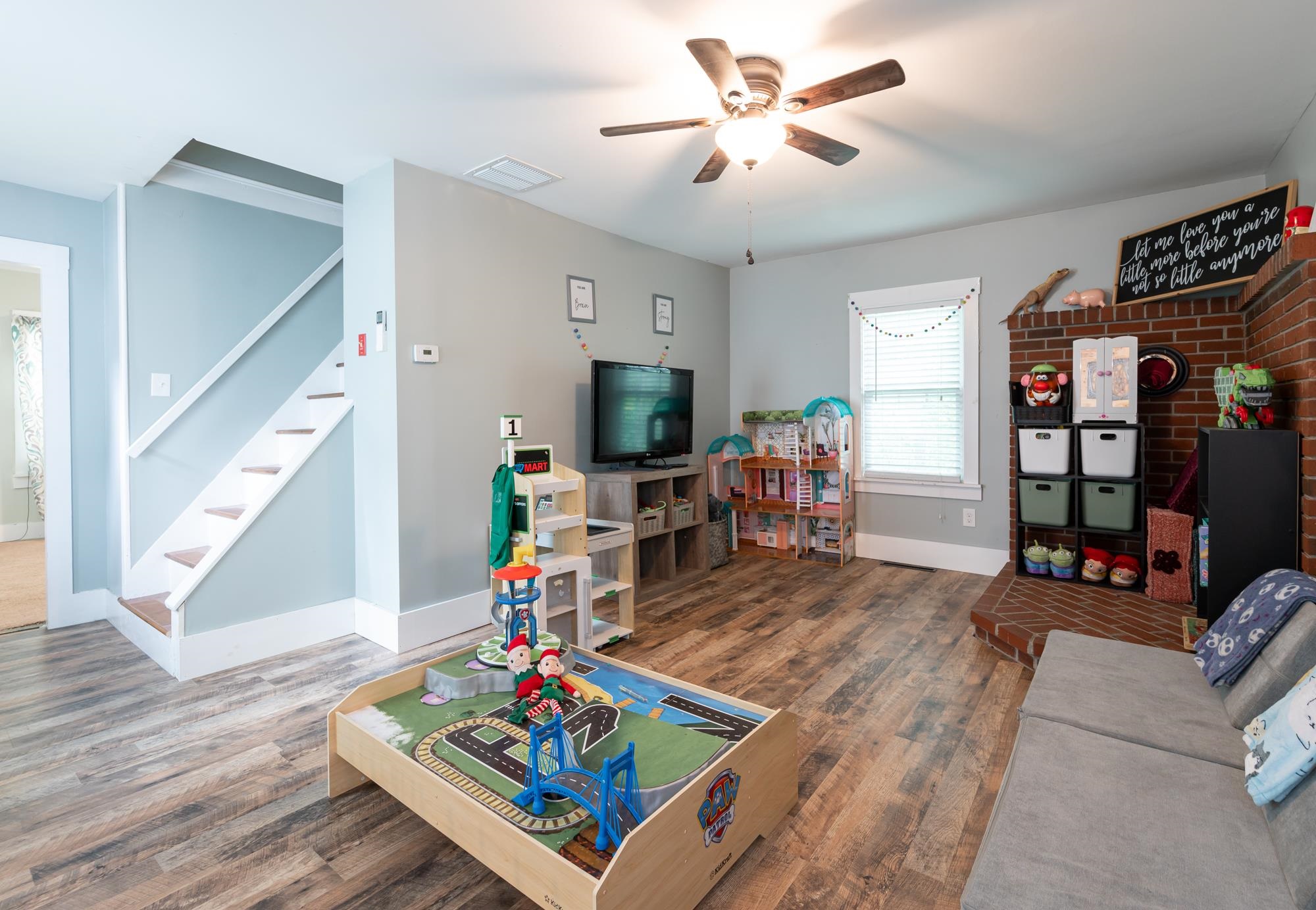 292 Buckley Road Weare, NH 03281 - Photo 3 of 39